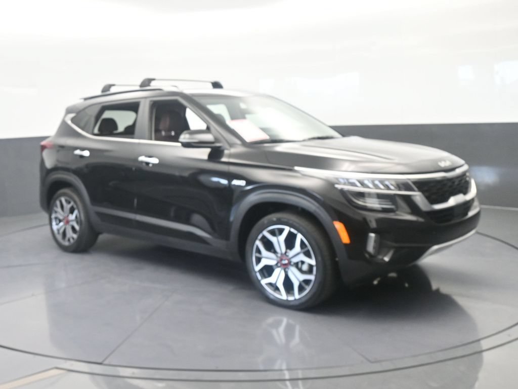 Used 2023 Kia Seltos SX w/ SX Sunroof Package AWD/4WD image 8