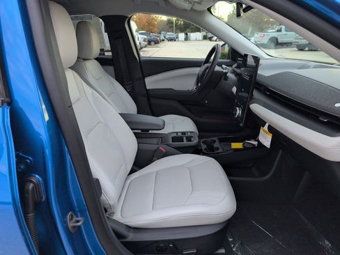 New 2025 Ford Mustang Mach-E Premium image 12