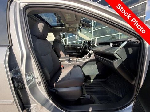 Used 2025 Toyota RAV4 XLE w/ Convenience Package AWD/4WD image 10