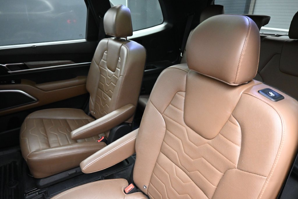 Used 2021 Kia Telluride SX w/ SX Prestige Package AWD/4WD image 25