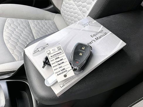 Used 2020 Chevrolet Equinox LT image 34