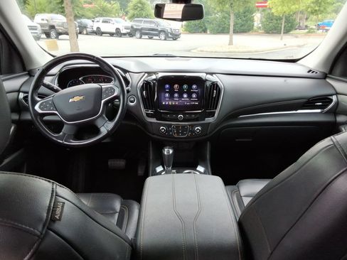 Certified 2020 Chevrolet Traverse LT w/ LT Premium Package FWD image 20
