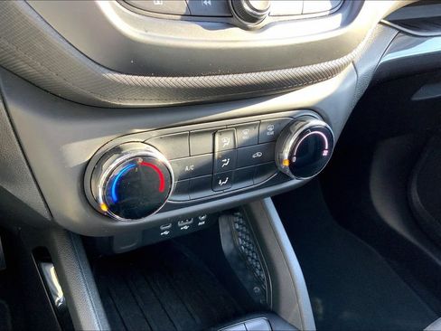 Used 2022 Chevrolet TrailBlazer LS FWD image 29