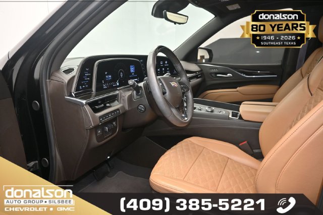 Used 2023 Cadillac Escalade Sport w/ LPO, ONYX Package AWD/4WD image 7