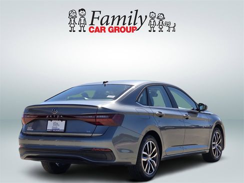 New 2026 Volkswagen Jetta SE image 4