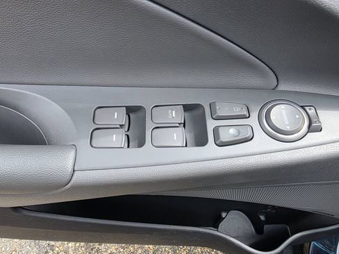Used 2011 Hyundai Sonata SE w/ Navigation & Sunroof Pkg 4 FWD image 14