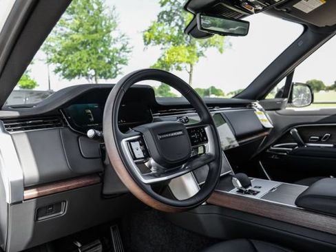 New 2026 Land Rover Range Rover SE AWD/4WD image 3