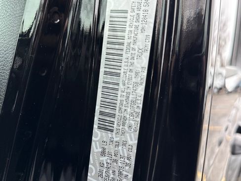 Used 2020 Jeep Gladiator Overland image 16