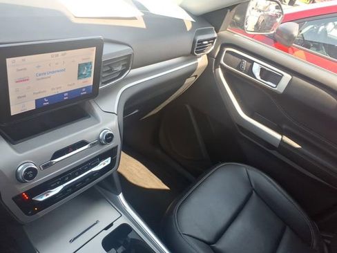 Certified 2023 Ford Explorer XLT w/ Equipment Group 202A image 21