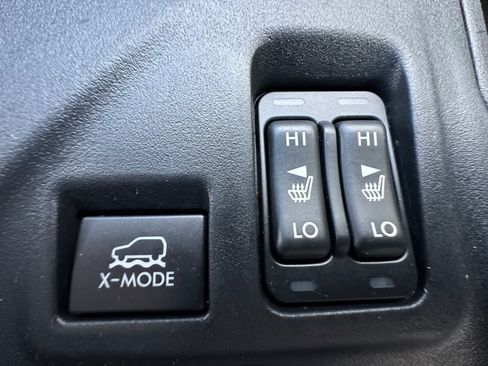 Used 2023 Subaru Crosstrek 2.0i Premium AWD/4WD image 25