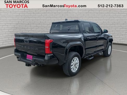 Used 2025 Toyota Tacoma SR5 image 5
