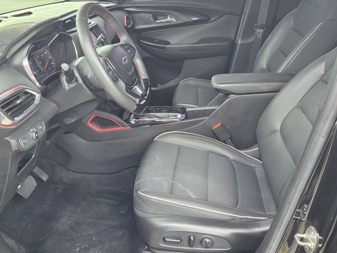 Used 2022 Chevrolet TrailBlazer RS FWD image 4