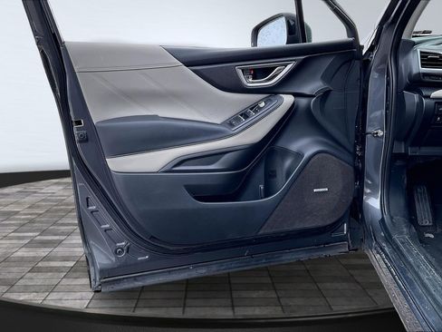 Used 2023 Subaru Forester Limited image 13