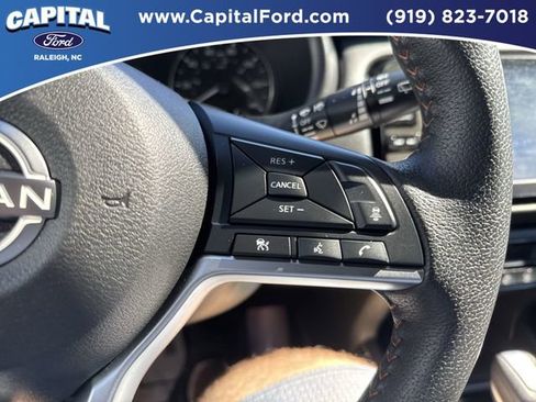 Used 2023 Nissan Kicks SR image 22