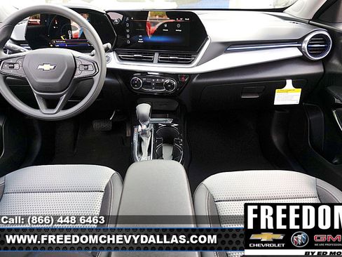 New 2026 Chevrolet Trax LT image 11