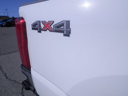 Certified 2024 Ford F250 XLT image 12