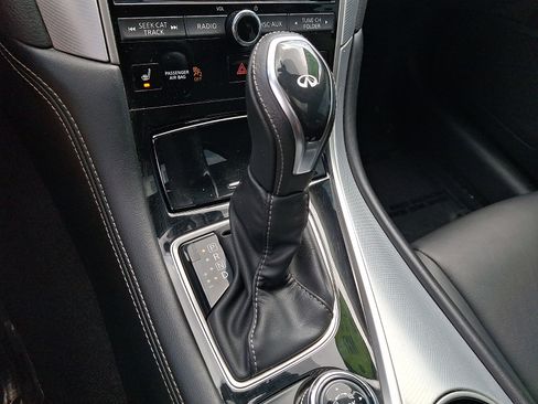 Used 2019 INFINITI Q50 Luxe w/ Essential Package (3.0T Luxe) AWD/4WD image 15
