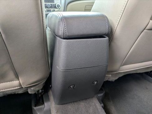 Used 2011 Ford Fusion SEL image 17