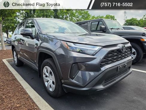 Used 2025 Toyota RAV4 LE FWD image 3