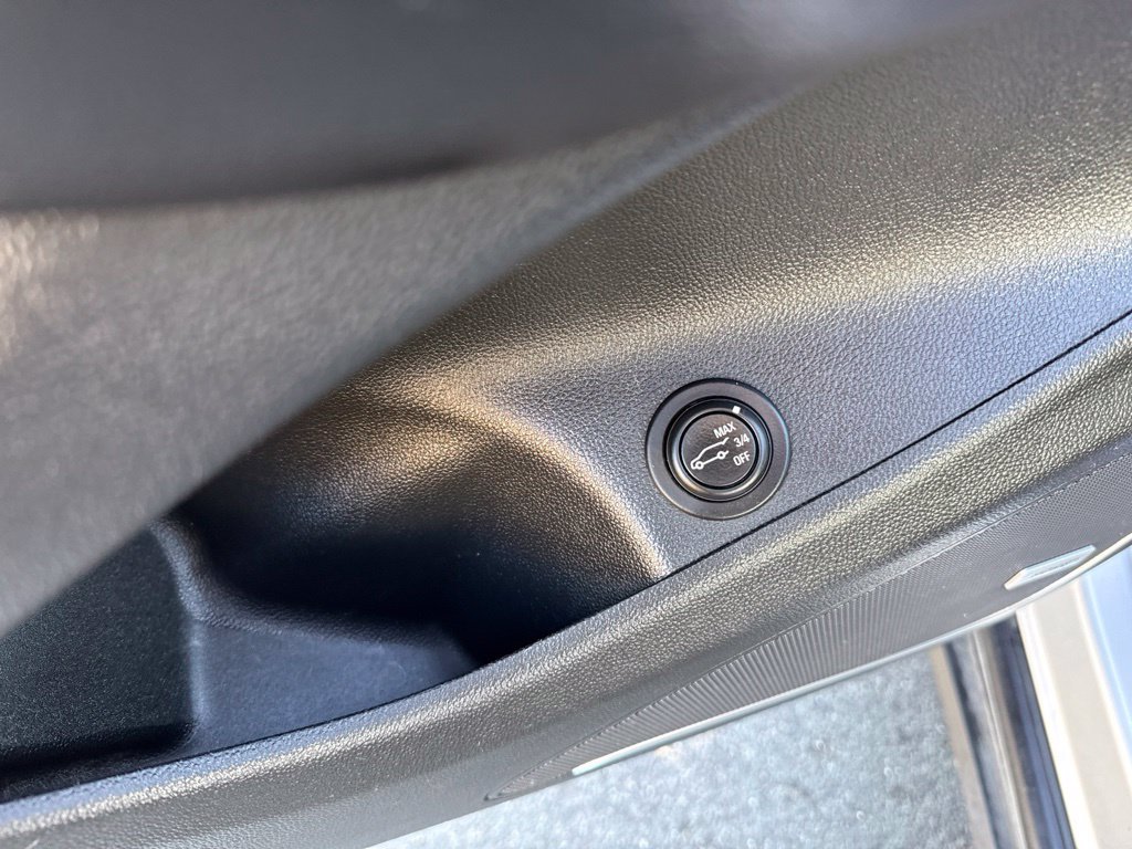 Used 2016 Buick Envision Premium AWD/4WD image 31