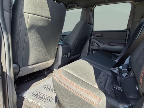 New 2026 Nissan Frontier PRO-4X w/ Pro-4x Convenience Package AWD/4WD image 16