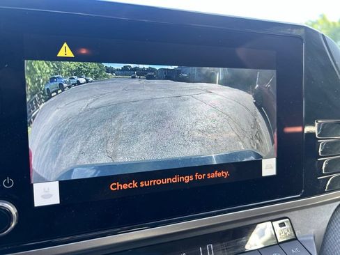 Used 2025 Toyota Camry LE FWD image 20
