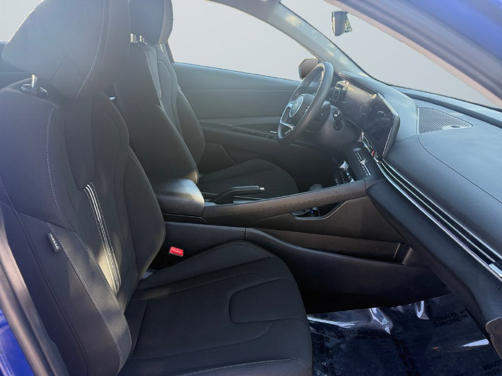 Used 2024 Hyundai Elantra SEL FWD image 15