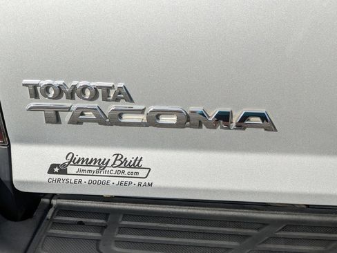 Used 2009 Toyota Tacoma PreRunner image 19