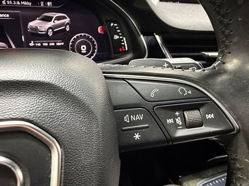 Used 2017 Audi Q7 3.0T Premium Plus w/ Premium Plus Package AWD/4WD image 27