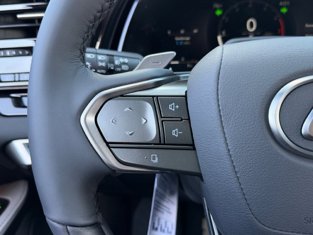 New 2026 Lexus RX 350 Premium Plus AWD/4WD image 16