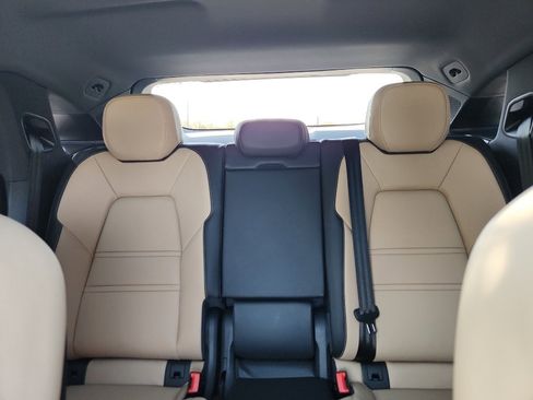 New 2026 Porsche Cayenne Coupe image 40