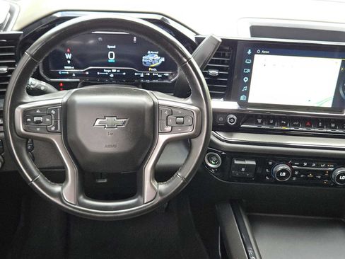 Used 2024 Chevrolet Silverado 2500 ZR2 w/ Technology Package AWD/4WD image 26