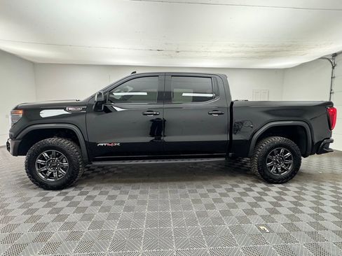 Used 2025 GMC Sierra 1500 AT4X image 16