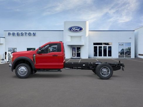 New 2026 Ford F450 XL w/ XL Chrome Package RWD image 3