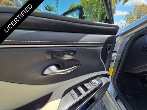 Used 2022 Lexus ES 350 w/ Premium Package FWD image 17