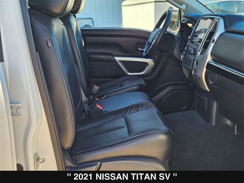 Used 2021 Nissan Titan SV w/ Accessory Utility Package image 27
