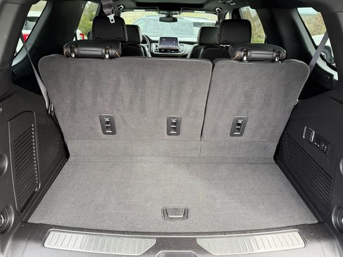 Used 2022 GMC Yukon AT4 w/ Max Trailering Package image 16