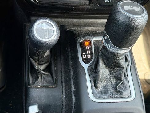 Used 2021 Jeep Wrangler Unlimited Sport AWD/4WD image 19