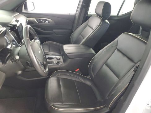 Used 2022 Chevrolet Traverse Premier w/ Redline Edition AWD/4WD image 12