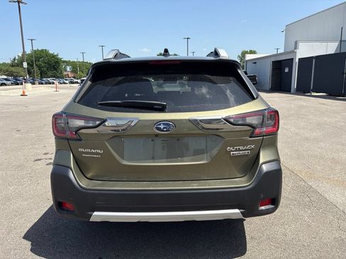 Used 2023 Subaru Outback Touring AWD/4WD image 4