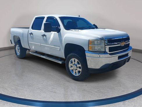 Used 2013 Chevrolet Silverado 2500 LT w/ Convenience Package RWD image 3