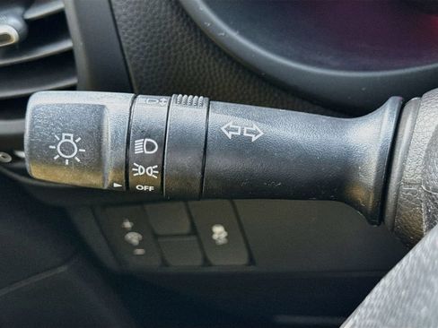 Used 2016 Kia Soul FWD image 12