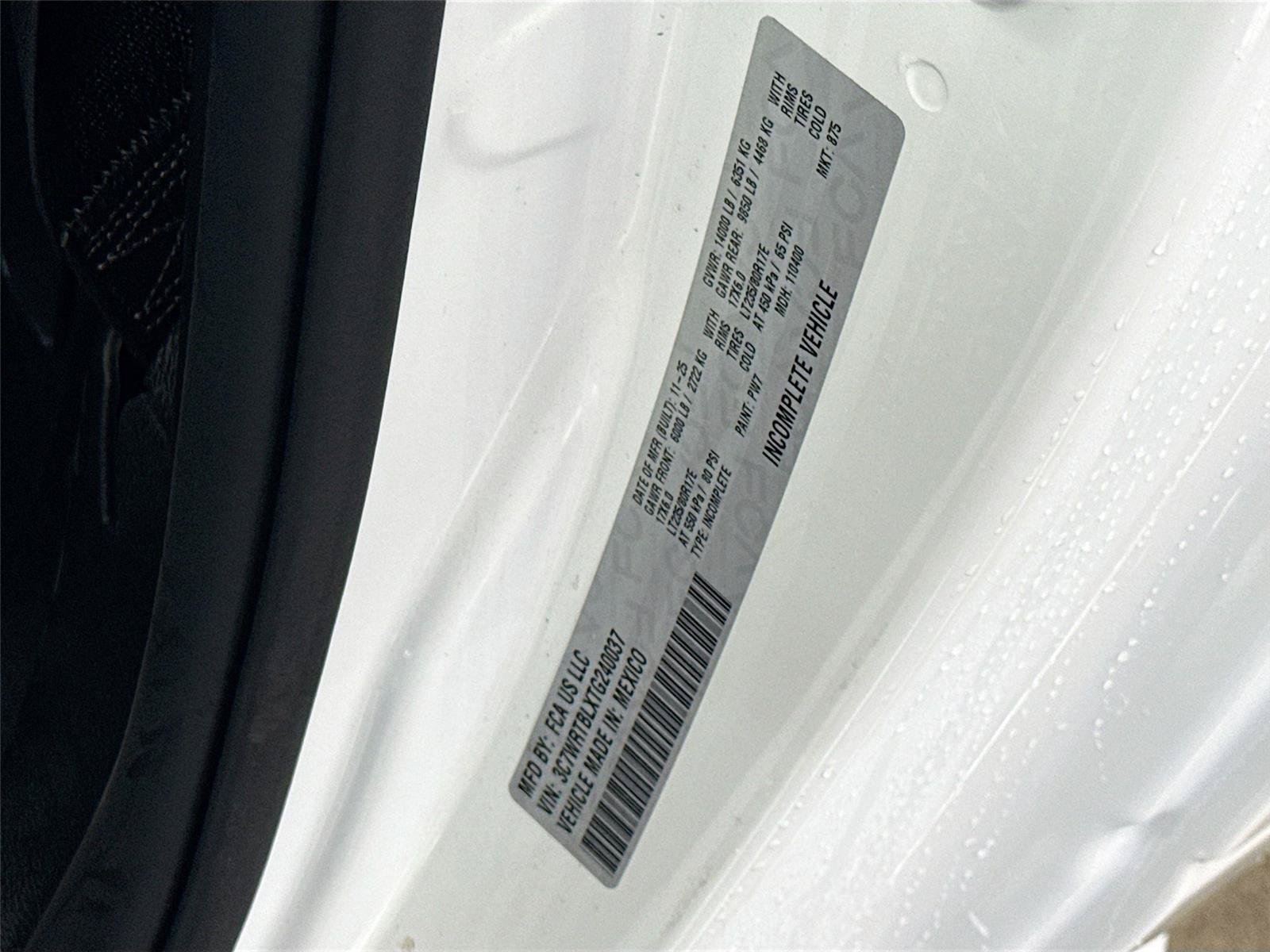 New 2026 RAM 3500 Tradesman AWD/4WD image 18