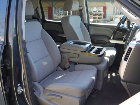 Used 2018 Chevrolet Silverado 1500 LT w/ All Star Edition image 26