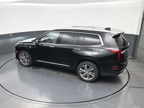 Used 2023 Cadillac XT6 Premium Luxury image 30