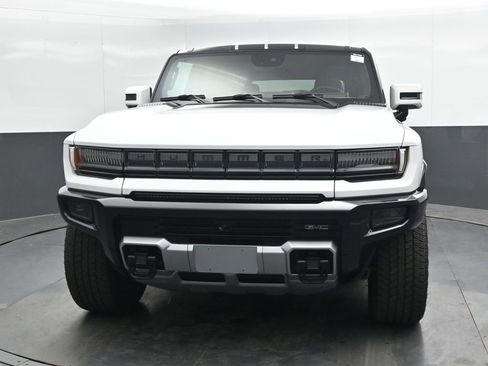 Used 2025 GMC Hummer EV 3X w/ LPO, Dark Essentials Package AWD/4WD image 9