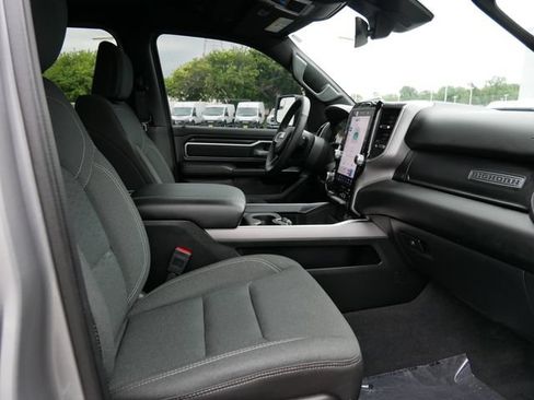 Used 2025 RAM 1500 Big Horn AWD/4WD image 16
