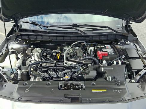 Used 2025 Nissan Altima 2.5 SR FWD image 27