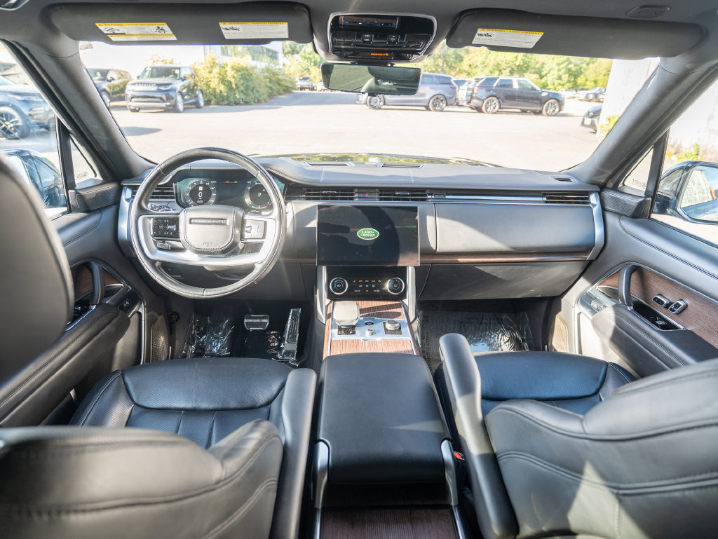 Used 2023 Land Rover Range Rover Long Wheelbase Autobiography AWD/4WD image 17