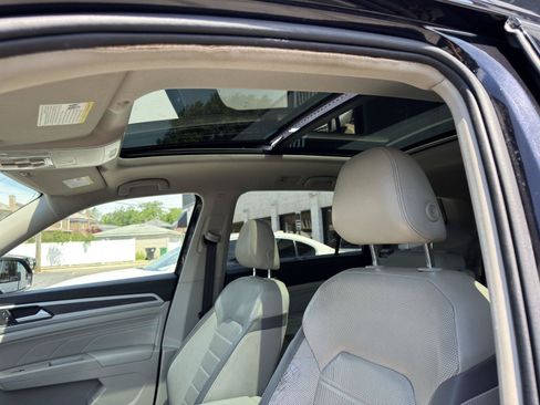 Used 2022 Volkswagen Atlas SEL Premium AWD/4WD image 19
